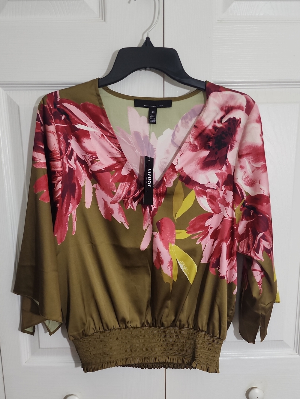NWT White House Black Market Smocked Waist Kimono Top